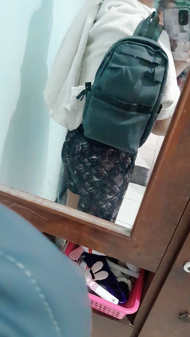 Foto ulasan pembeli selvylavy, varian Abu
