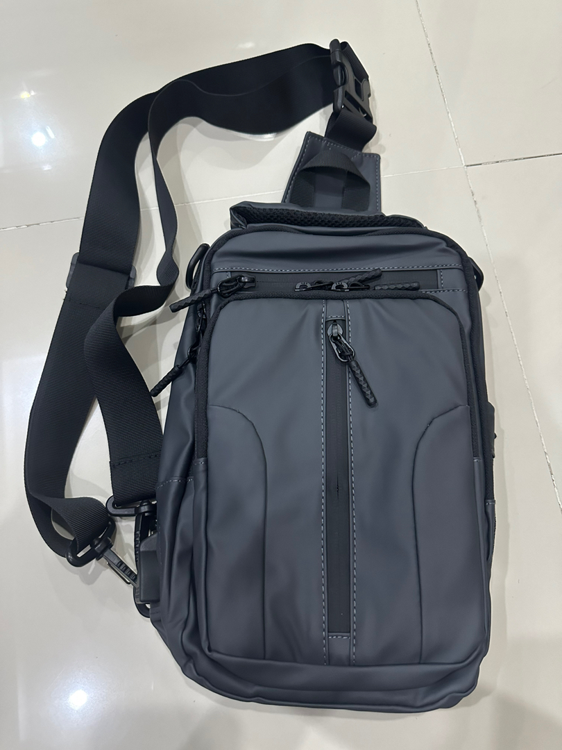 Foto ulasan pembeli jennychatarina, varian Abu