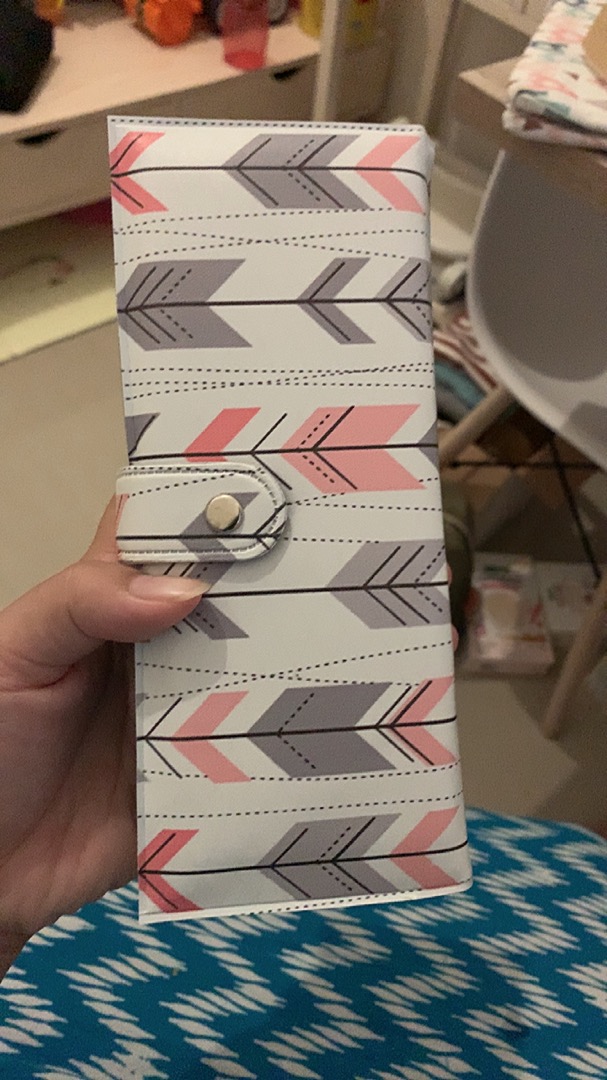 Foto ulasan pembeli hadziq.fabroyir, varian Arah,Dompet Cua cua