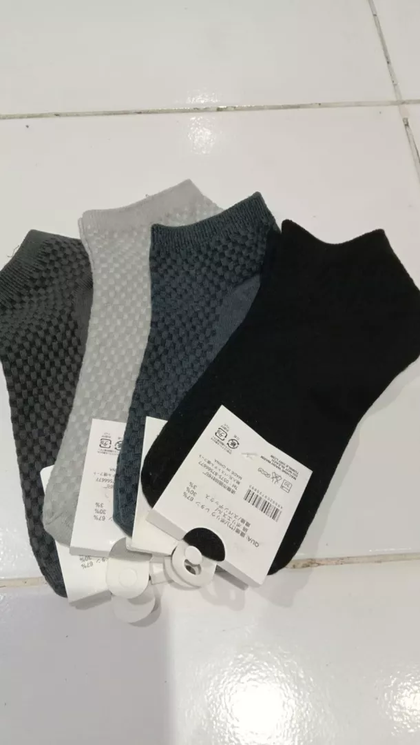 Foto ulasan pembeli tino.marent, varian Dark Grey, Blue Grey, Light Grey, ...