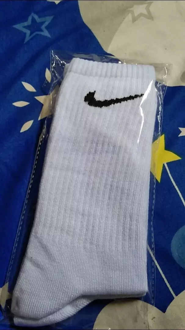 kaos kaki skate oldschool / Kaos kaki kekinian - Foto ulasan pembeli
