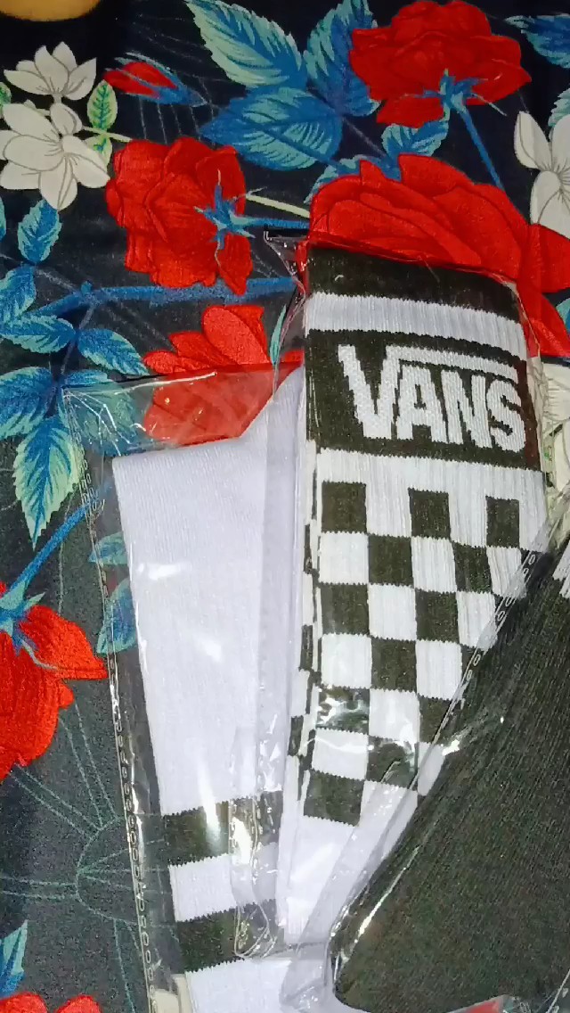 kaos kaki skate oldschool / Kaos kaki kekinian - Foto ulasan pembeli