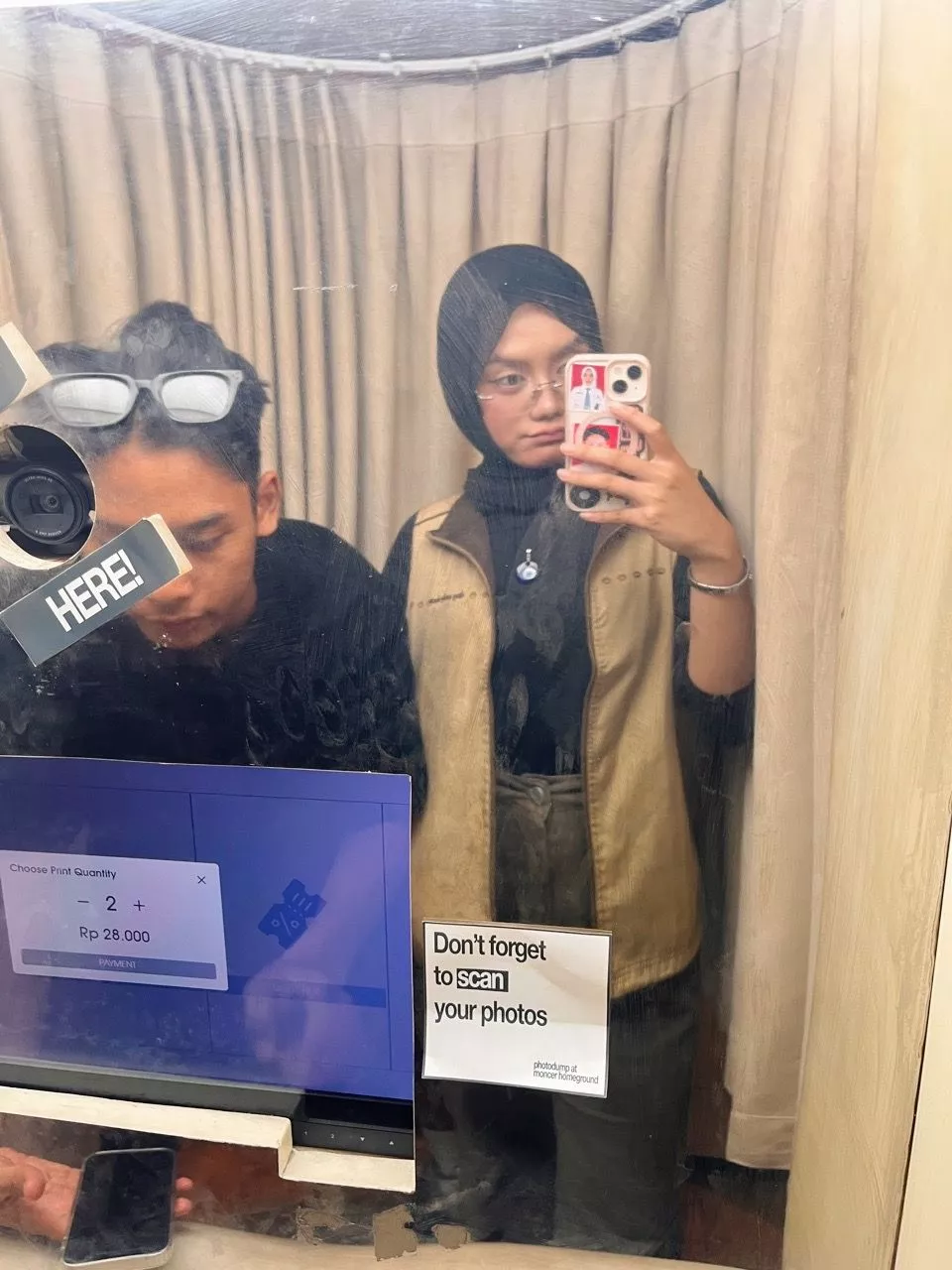 Foto ulasan Solmè Pashmina Ceruty Babydoll | Hijab Premium Lembut Jatuh Ringan & Elegan