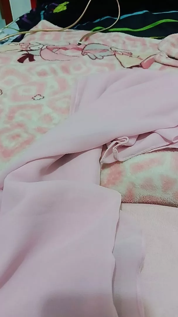 Foto ulasan Solmè Pashmina Ceruty Babydoll | Hijab Premium Lembut Jatuh Ringan & Elegan