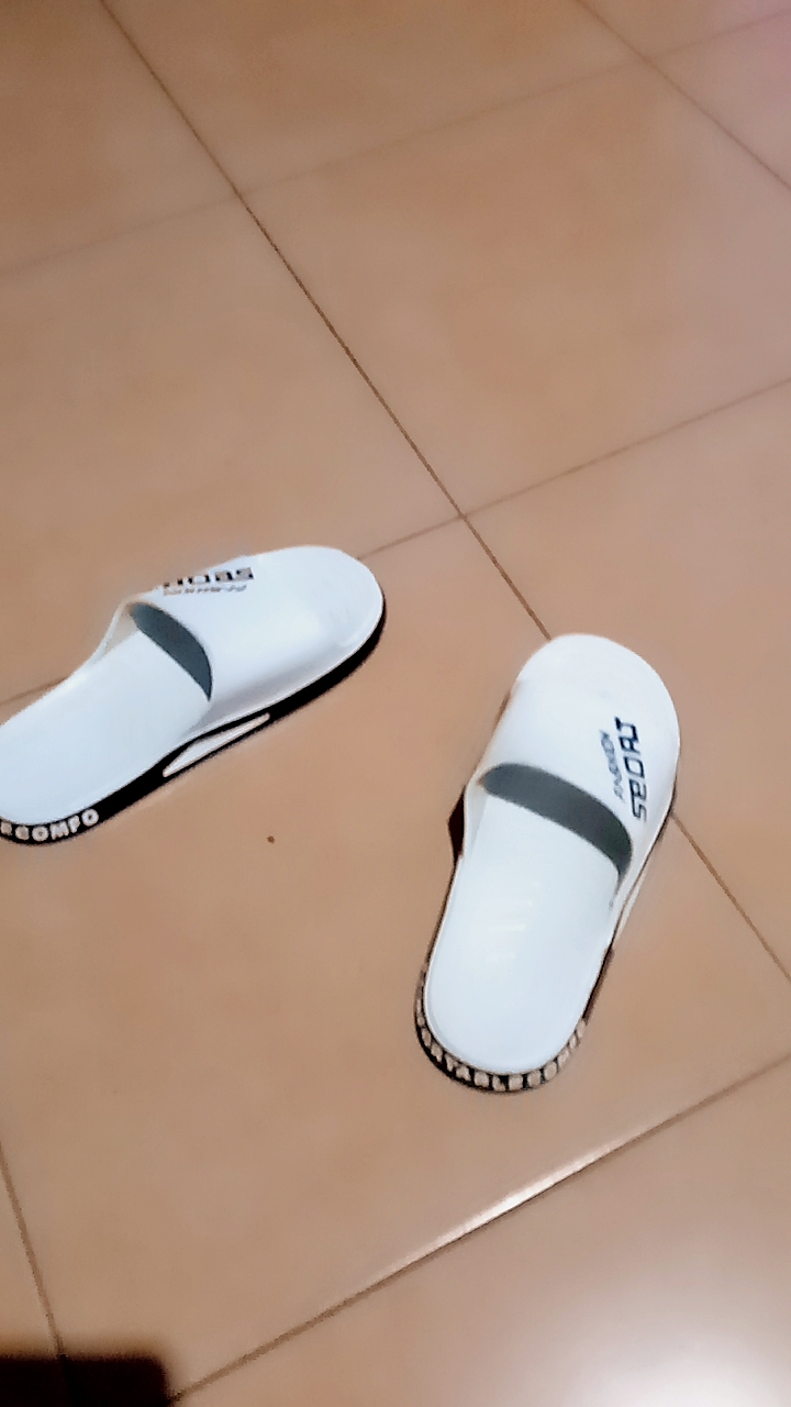Sandal Slip On Pria Anti Slip Fashion Viral - foto 7 dari 10, r5gkwf6wlo