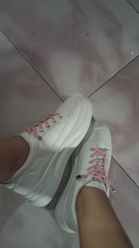 Sepatu DNY Sneakers Wanita Sepatu Perempuan Running Shoes Casual Shoes Spatu Olahraga Import 0010 - foto 3 dari 10, adillasalsa123