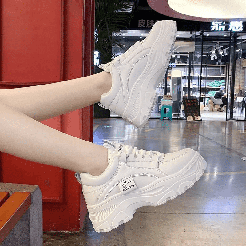 9 Sneakers Pilihan Harga Rp45.998 – Rp49.672 yang Layak Dibeli (Oktober 2026)
