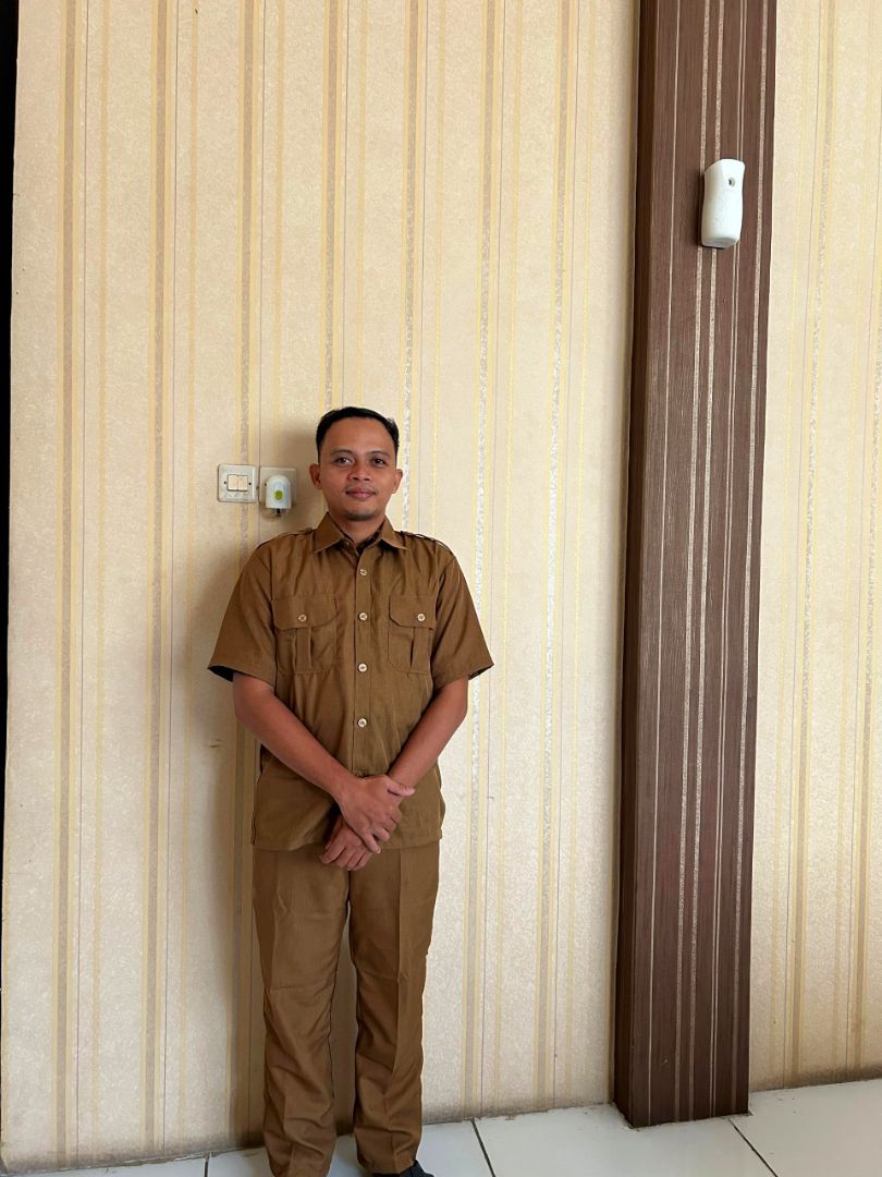 Foto ulasan pembeli faridsaputro608, varian Khaki Tua Pdk Pria,M