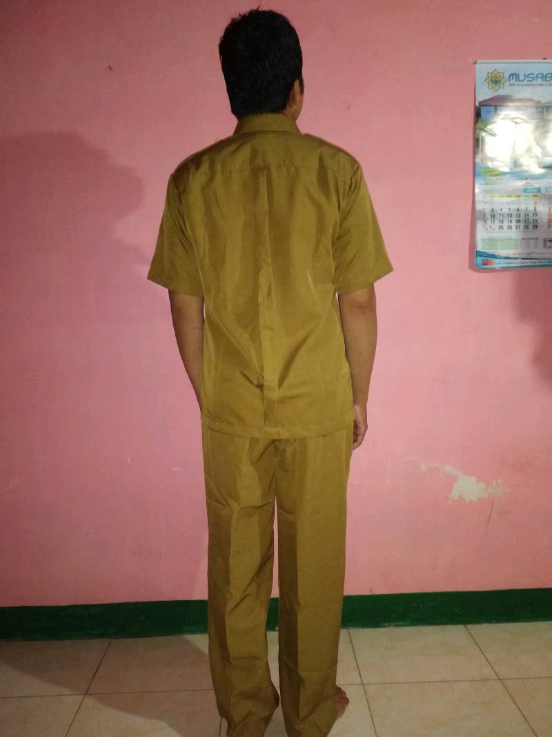 Foto ulasan pembeli heri.susiyanto1, varian Khaki Muda Pdk Pria,XXXL
