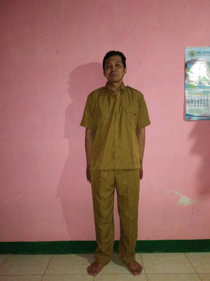 Foto ulasan pembeli heri.susiyanto1, varian Khaki Muda Pdk Pria,XXXL