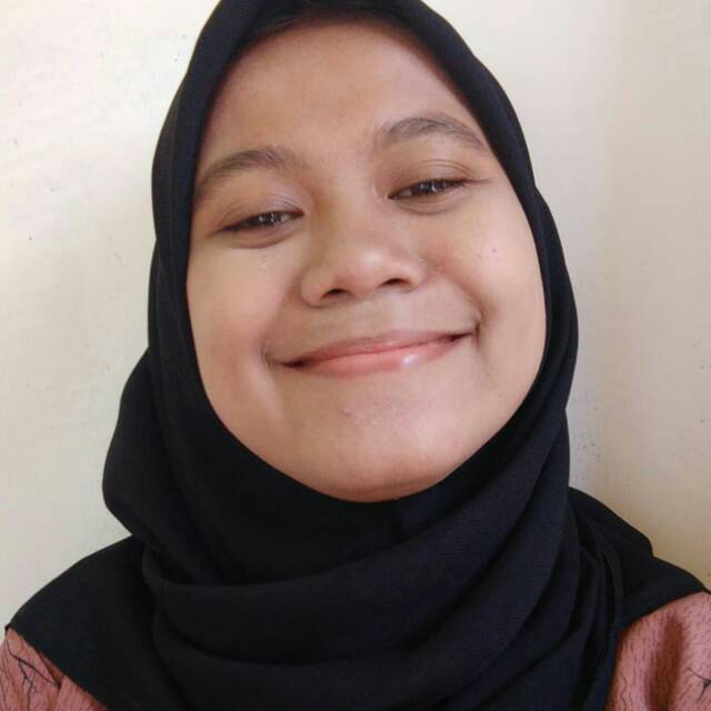Foto ulasan Shofia Hijab Pashmina Ceruty Babydoll Lembut
