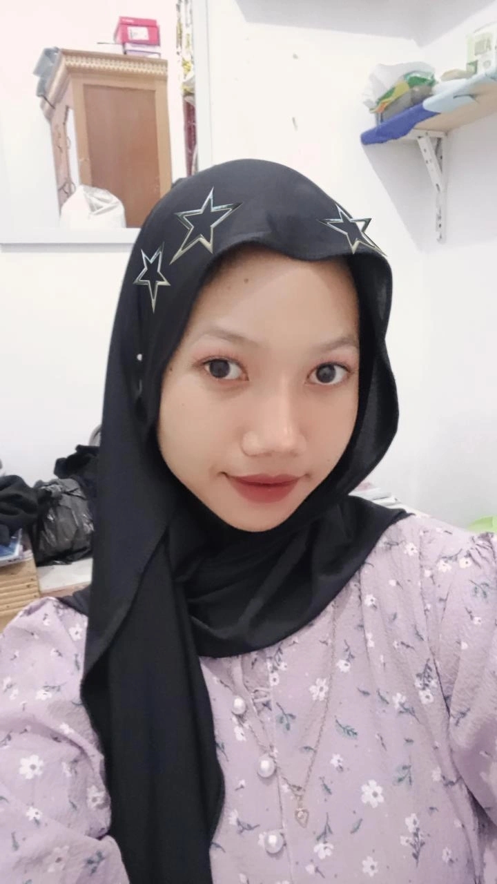Foto ulasan Syamsiar Hijab - Jilbab Pashmina Instan Jersey Premium Inner Tutup Leher Wanita Kerudung Pasmina Panjang Nutup Leher Jilbab Jersey Langsung Pakai Praktis Lembut Nyaman Daily Kekinian