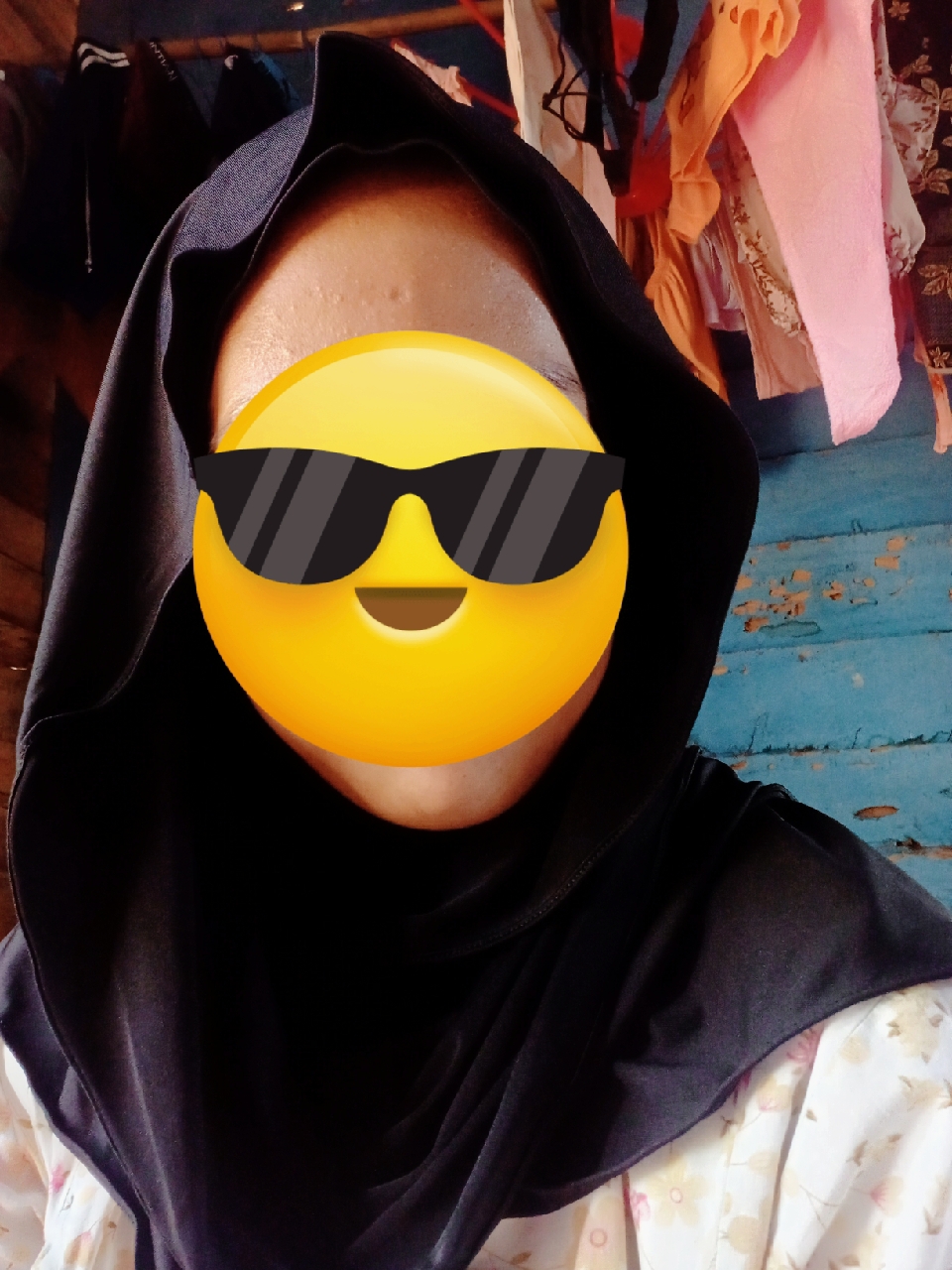 Foto ulasan Syamsiar Hijab - Jilbab Pashmina Instan Jersey Premium Inner Tutup Leher Wanita Kerudung Pasmina Panjang Nutup Leher Jilbab Jersey Langsung Pakai Praktis Lembut Nyaman Daily Kekinian