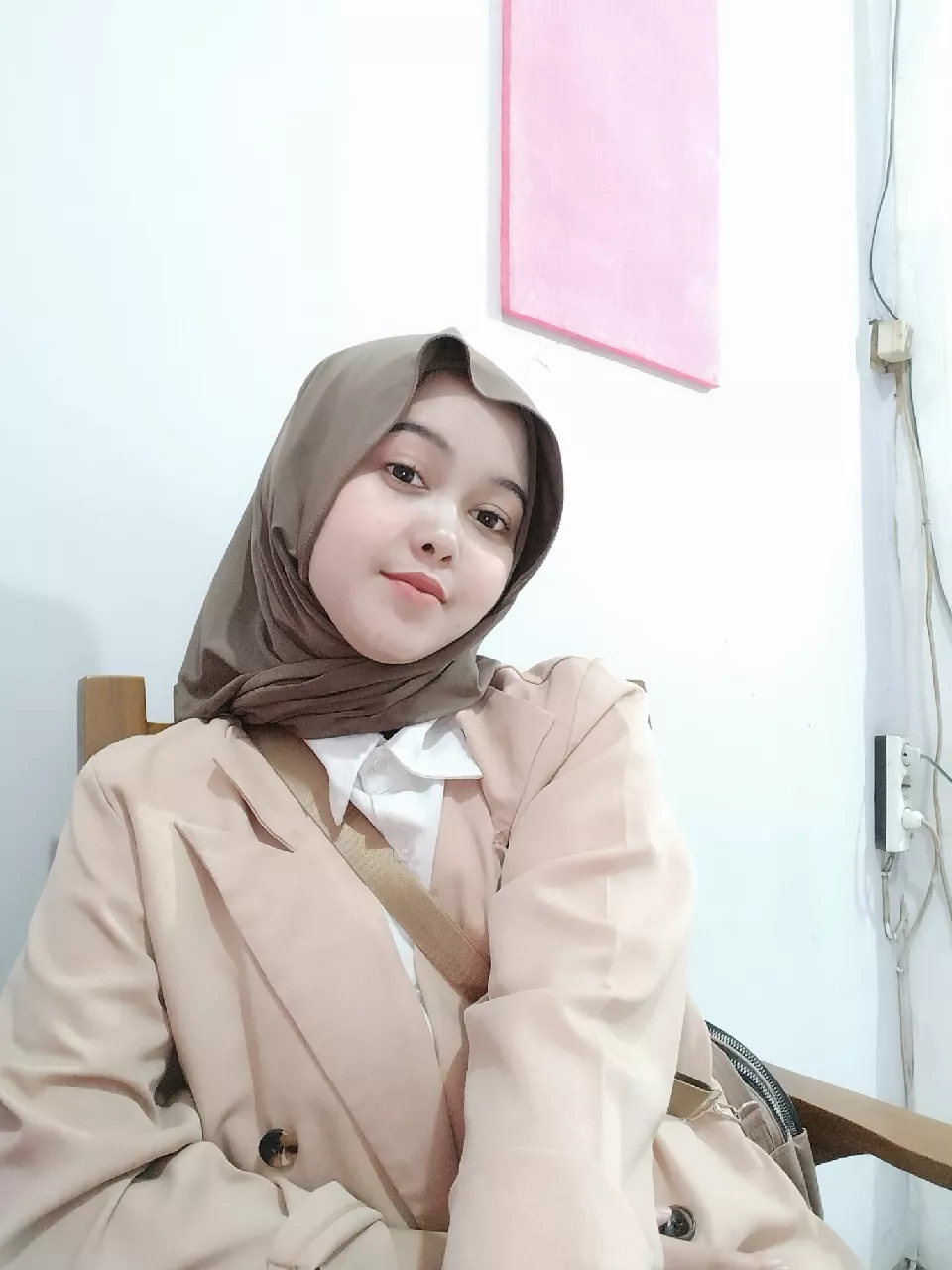 Foto ulasan Syamsiar Hijab - Jilbab Pashmina Instan Jersey Premium Inner Tutup Leher Wanita Kerudung Pasmina Panjang Nutup Leher Jilbab Jersey Langsung Pakai Praktis Lembut Nyaman Daily Kekinian