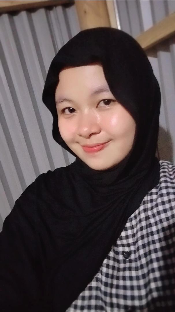 Foto ulasan Pashmina kaos RAYON TENCEL premium FREE POUCH