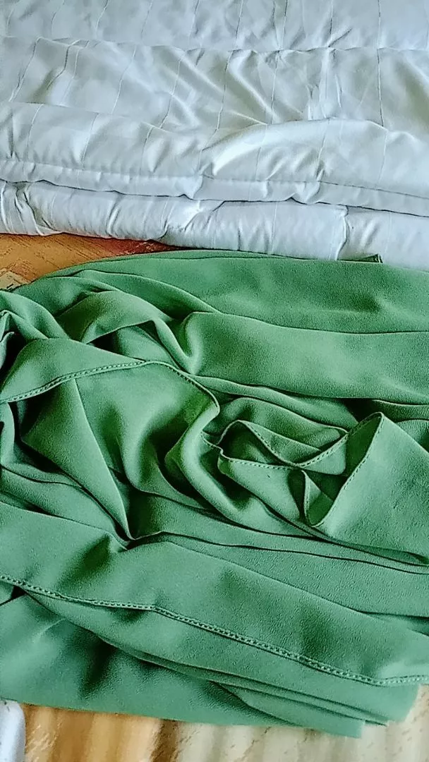 Foto ulasan Pashmina Syar'i Jumbo Ceruty Babydoll Premium