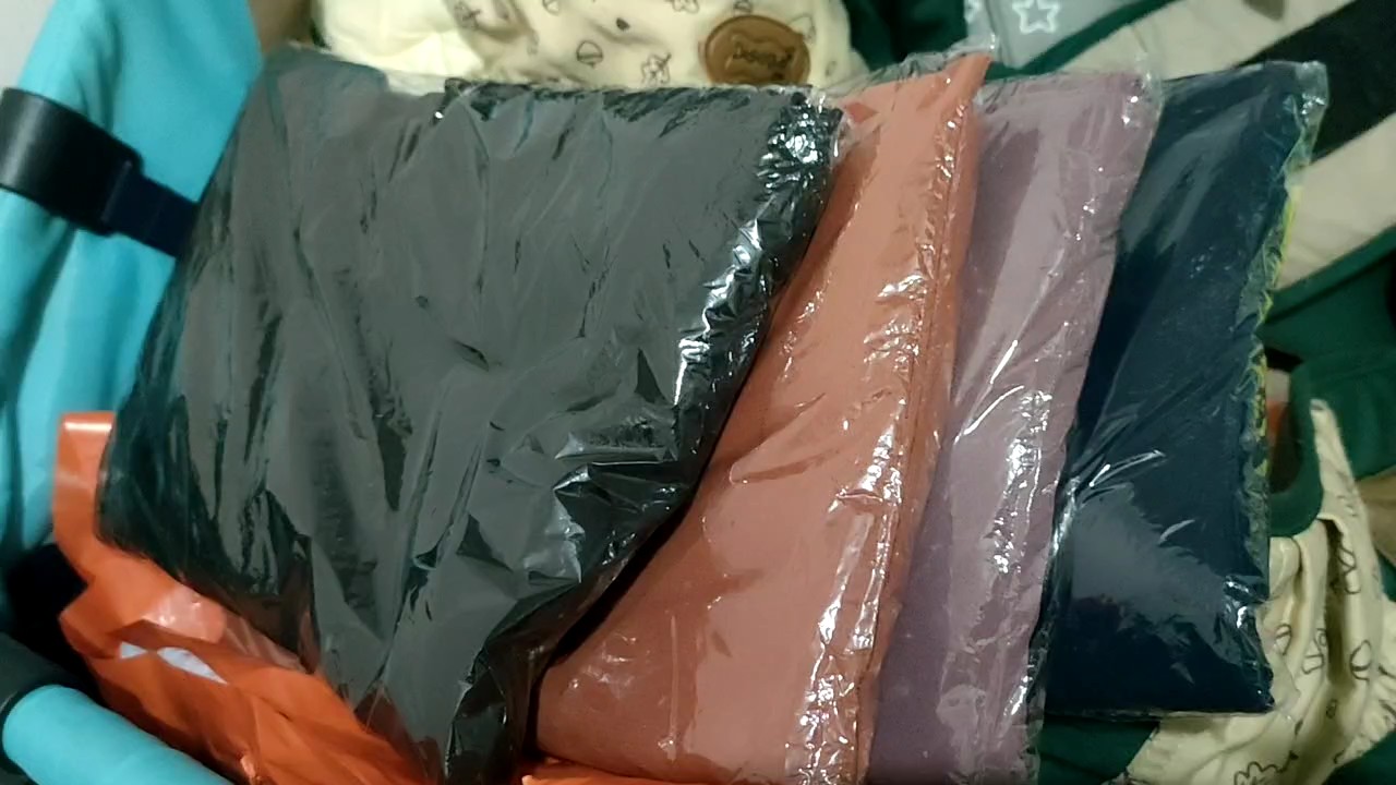 Foto ulasan Pashmina Syar'i Jumbo Ceruty Babydoll Premium