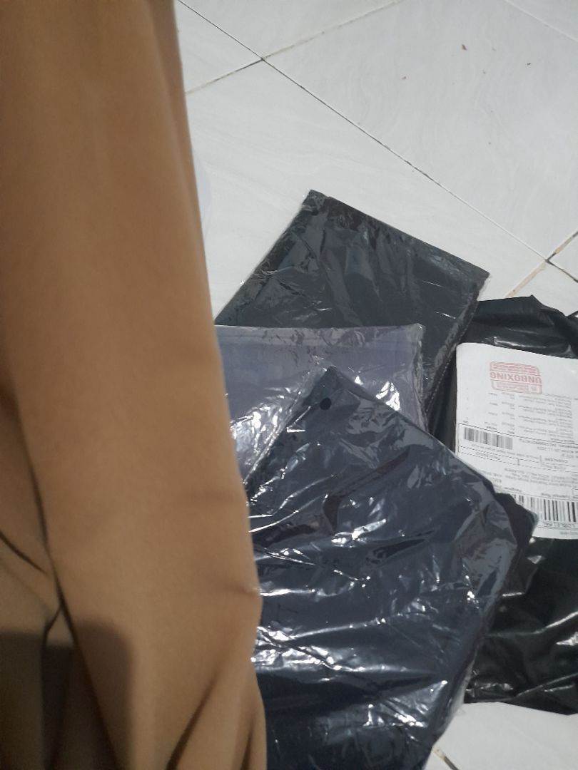 Foto ulasan Pashmina Syar'i Jumbo Ceruty Babydoll Premium