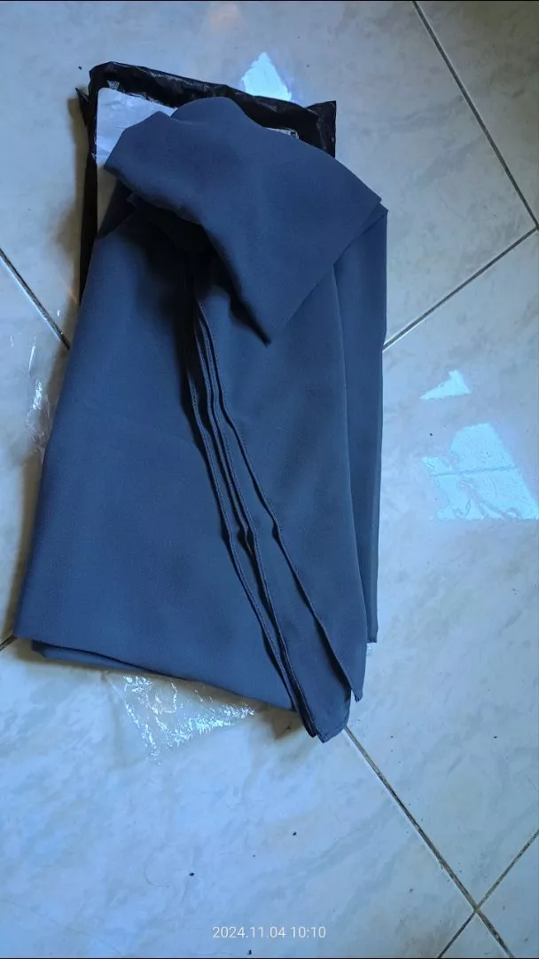 Foto ulasan Pashmina Syar'i Jumbo Ceruty Babydoll Premium