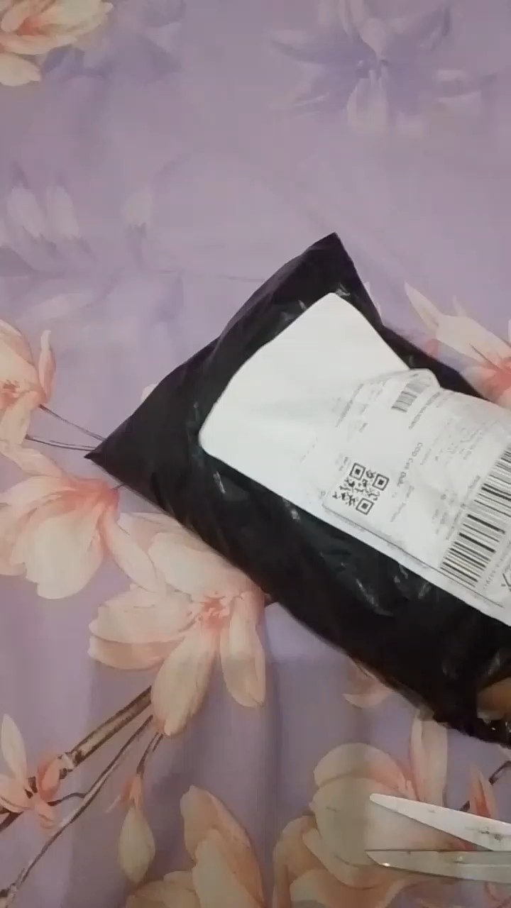 Foto ulasan Pashmina Rayon Viscose Elastis Jatuh Nyaman