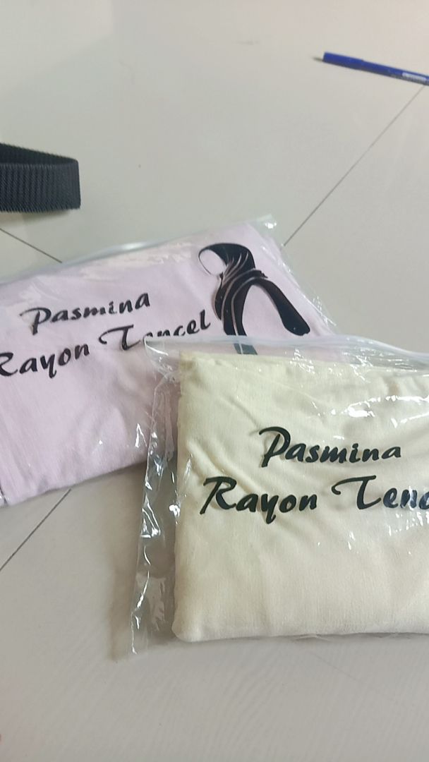 Foto ulasan Pashmina Tencel Rayon Premium || Pashmina Tencel shawl rayon