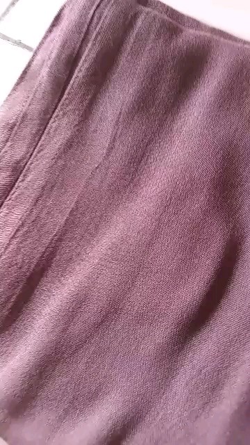 Foto ulasan Pashmina Viscose Modal Premium By Miftah Hijab