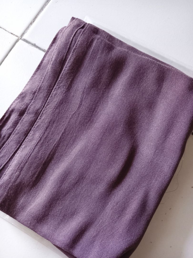 Foto ulasan Pashmina Viscose Modal Premium By Miftah Hijab