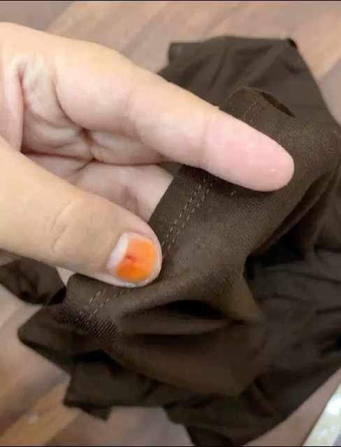 Foto ulasan Pasmina Kaos Rayon Super Premium (Free Pouch)