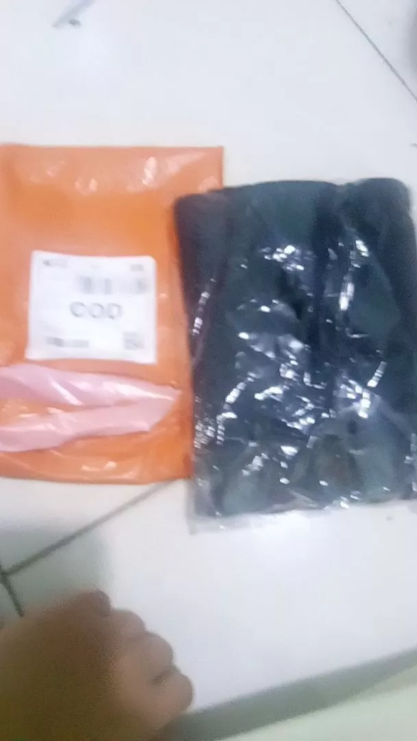 Foto ulasan Phasmina Kaos Rayon Premium//Phasmina Hijab Terbaru
