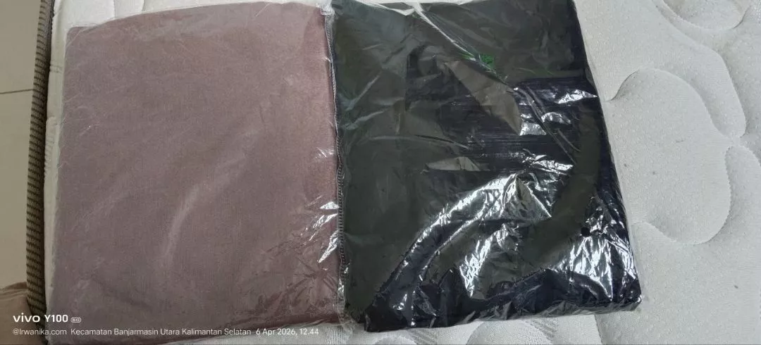 Foto ulasan Phasmina Kaos Rayon Premium//Phasmina Hijab Terbaru