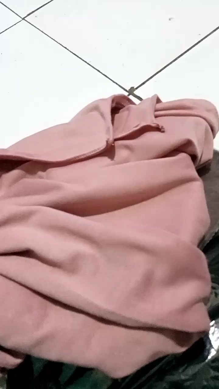 Foto ulasan Phasmina Kaos Rayon Premium//Phasmina Hijab Terbaru