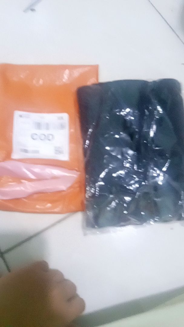 Foto ulasan Phasmina Kaos Rayon Premium//Phasmina Hijab Terbaru
