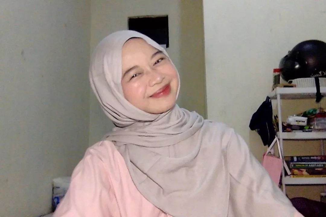 Foto ulasan Putrimaira - Viscose Bamboo Shawl (Pashmina Modal Double Stitch)