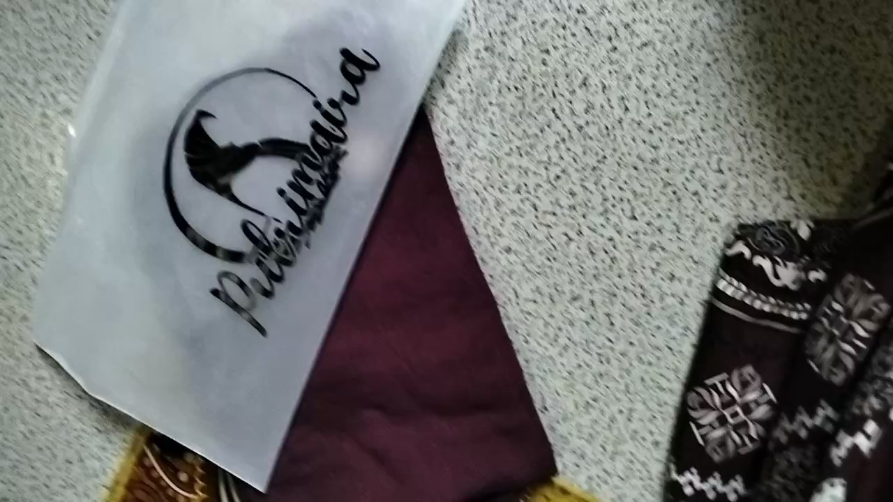 Foto ulasan Putrimaira - Viscose Bamboo Shawl (Pashmina Modal Double Stitch)