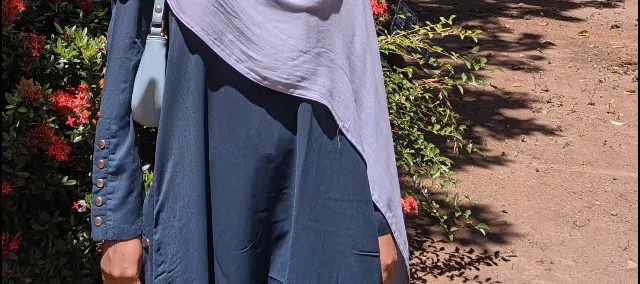Foto ulasan Qaraa Wear Pashmina Viscose Bamboo Premium Lembut Mewah Terlaris