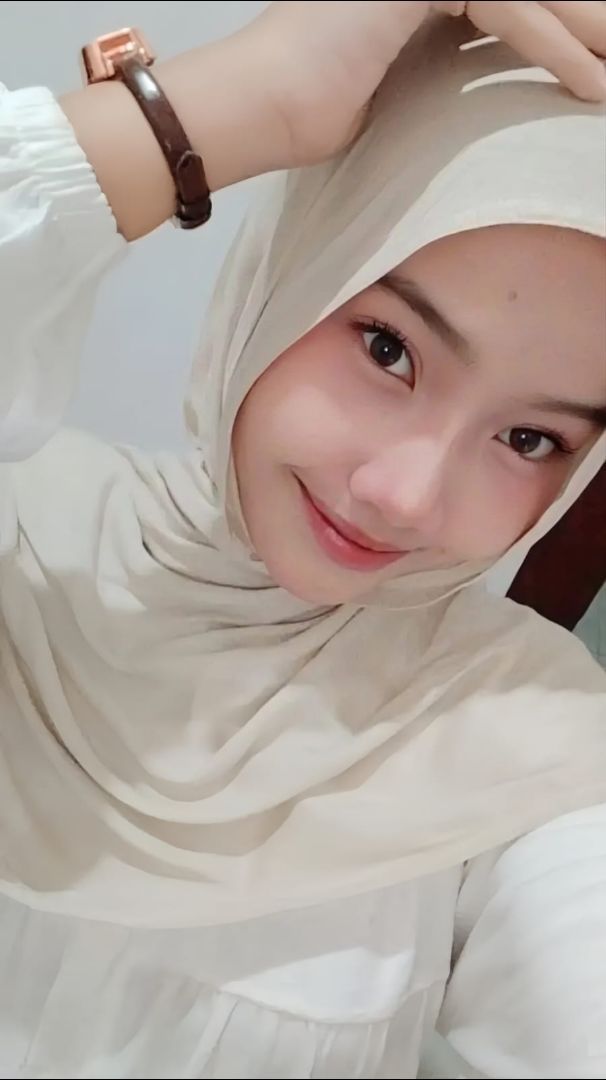 RESYAH HIJAB~ Shawl Hijab Pashmina Viscose Bamboo Premium Eksklusif Lembut - foto 10 dari 10