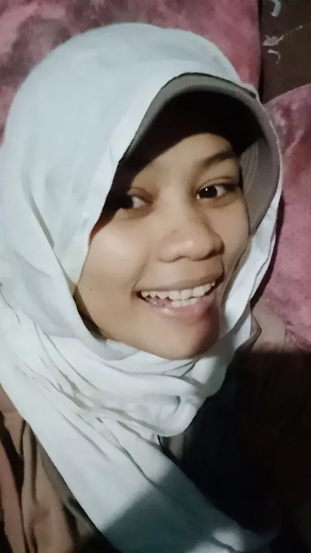 Foto ulasan RESYAH HIJAB~ Shawl Hijab Pashmina Viscose Bamboo Premium Eksklusif Lembut