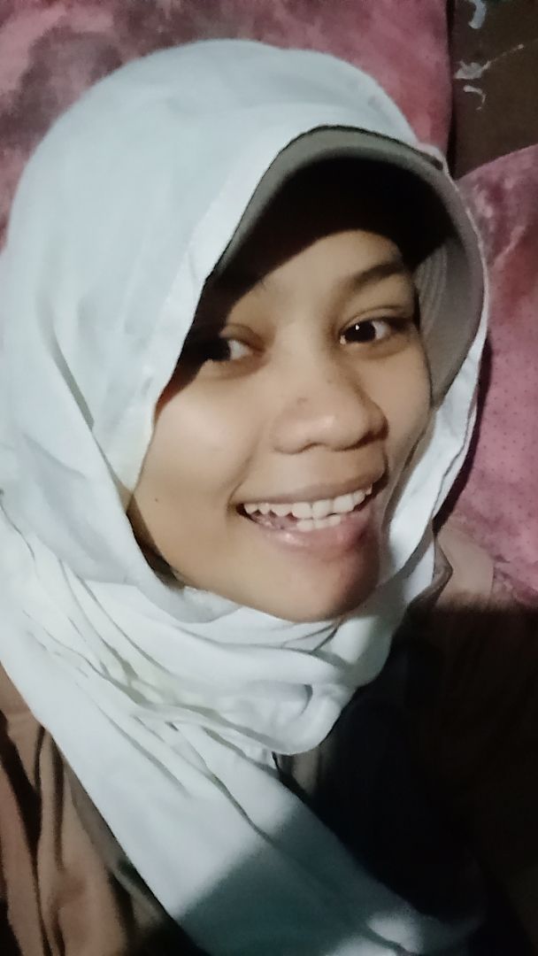 Foto ulasan RESYAH HIJAB~ Shawl Hijab Pashmina Viscose Bamboo Premium Eksklusif Lembut
