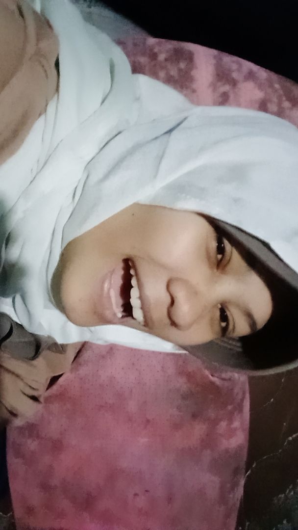 Foto ulasan RESYAH HIJAB~ Shawl Hijab Pashmina Viscose Bamboo Premium Eksklusif Lembut