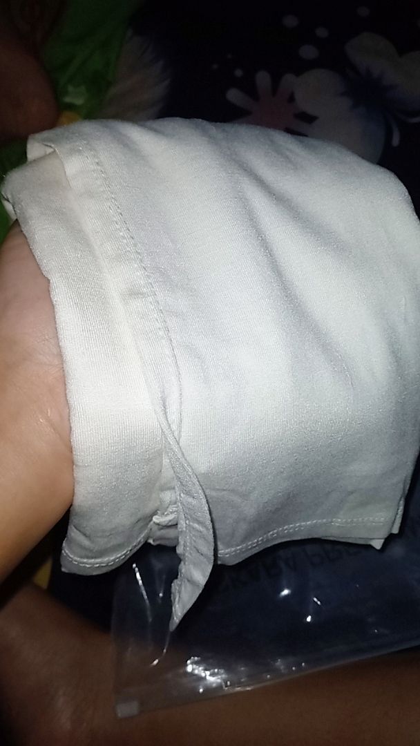 Foto ulasan Resyahijab Pashmina Tencel Premium Free Pouch