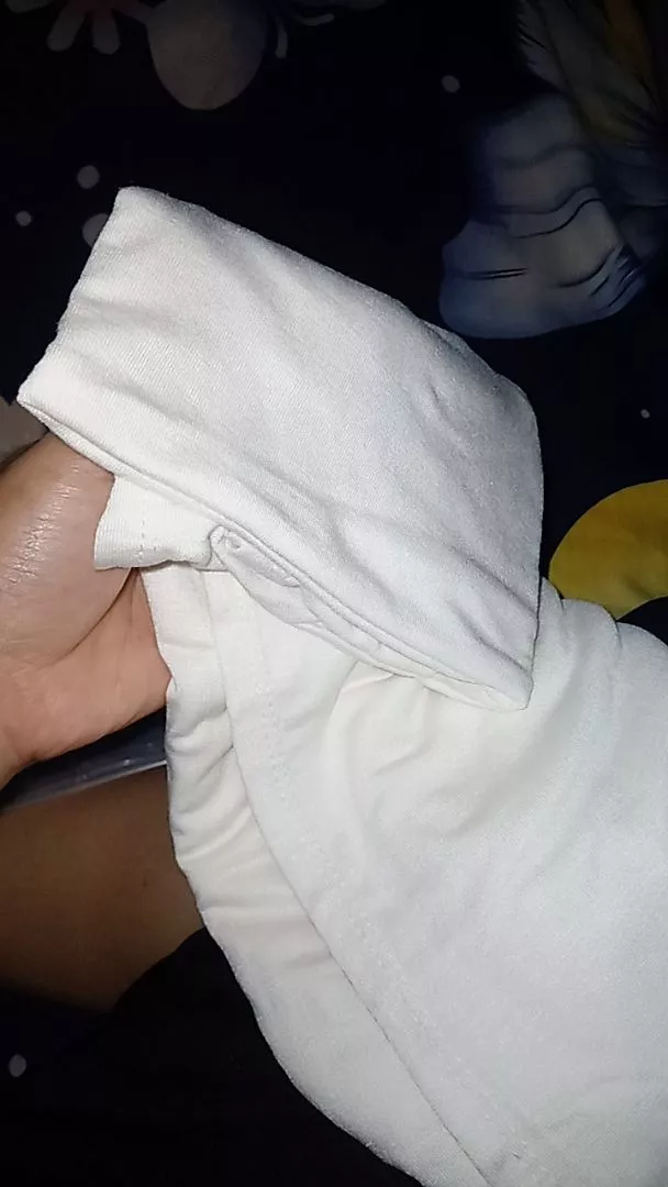 Foto ulasan Resyahijab Pashmina Tencel Premium Free Pouch