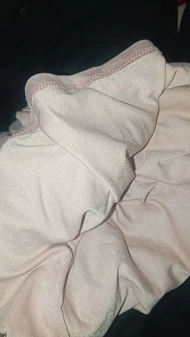 Foto ulasan Rheno Hijab Pashmina Tencel Adem Lembut Elegan