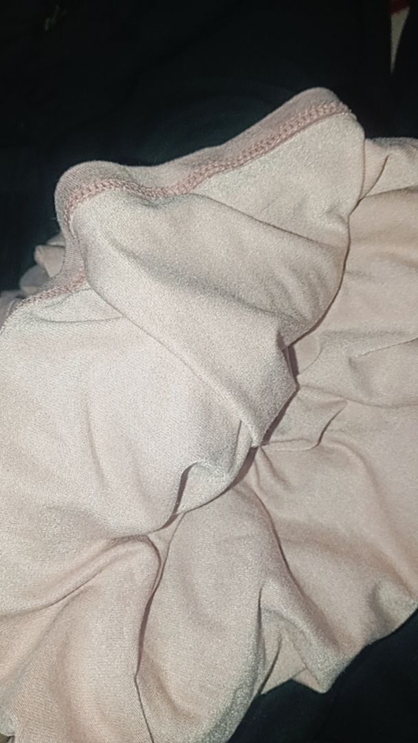 Foto ulasan Rheno Hijab Pashmina Tencel Adem Lembut Elegan
