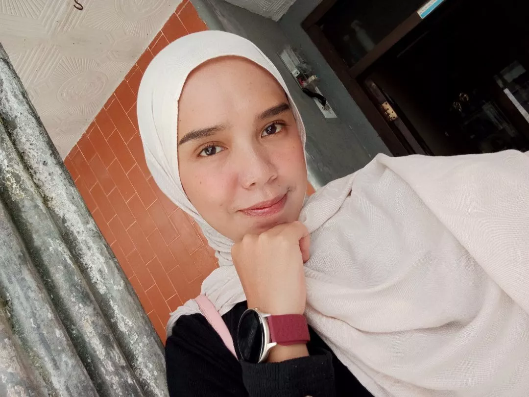 Foto ulasan RhenoHijab Pashmina Viscose Bamboo Premium | Hijab Kekinian Adem Lembut Nyaman
