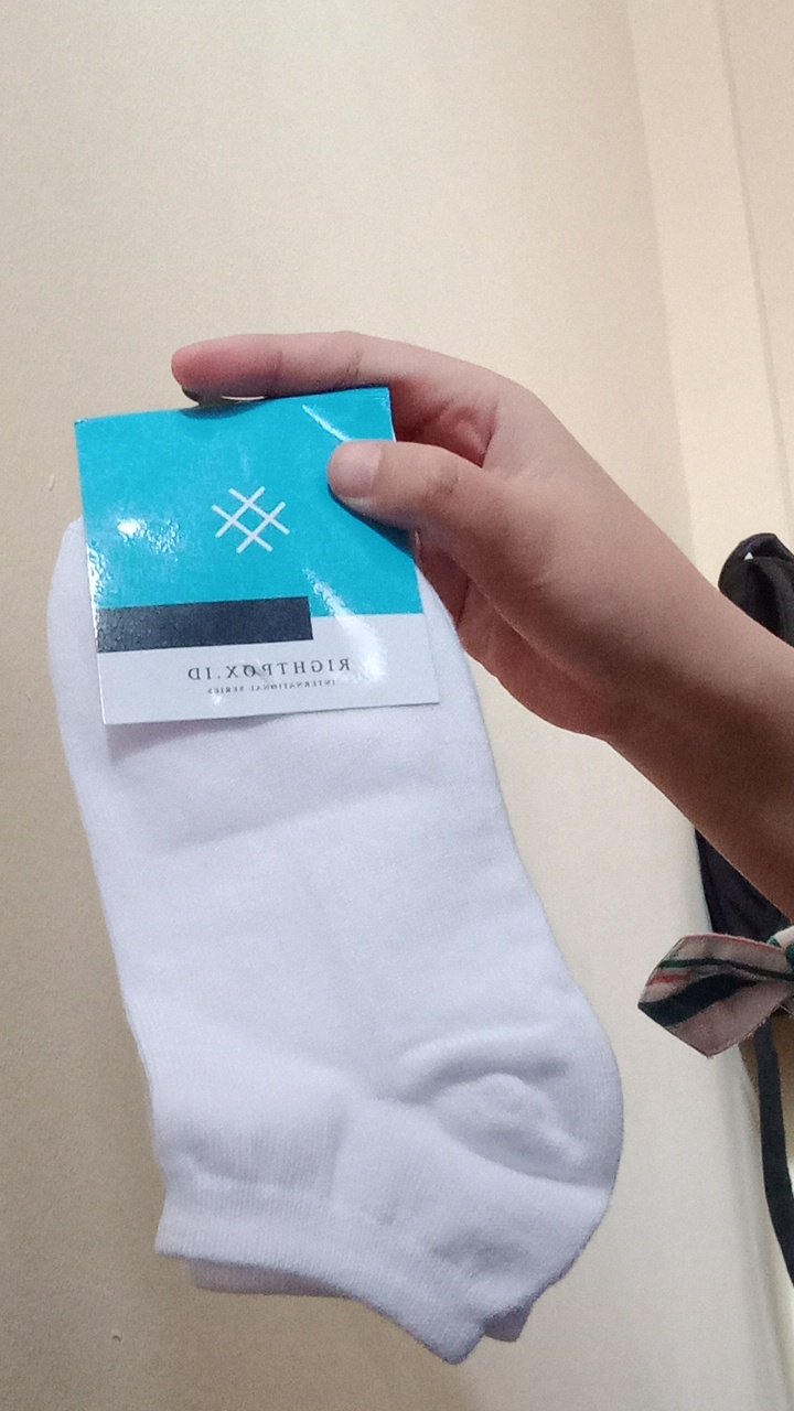 RIGHTBOX ID - Kaos Kaki Pendek Polos Semata Kaki Ankle Socks Premium Pria Wanita Dewasa Fit 37 -43 - foto 9 dari 10, beauty.preloved