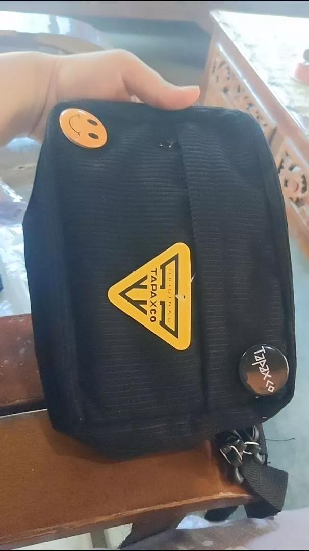 Foto ulasan pembeli nana.li24, varian Hitam
