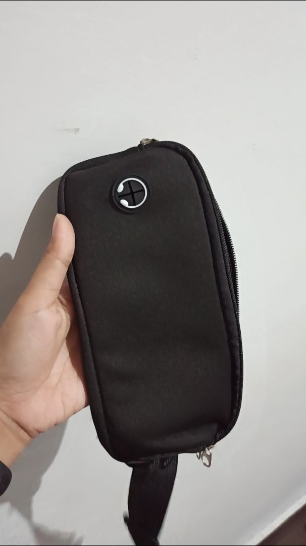 Foto ulasan pembeli indah.cahyani, varian CT08 - Hitam