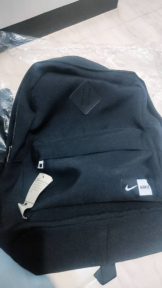 Photo review by w*****a, variant Hitam N,M