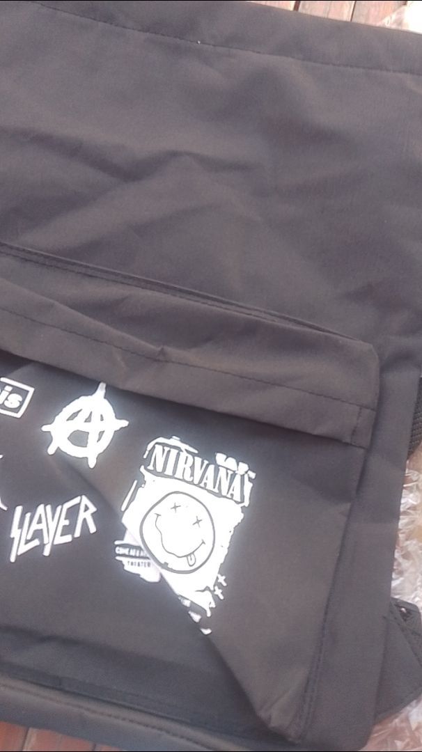 Tas Serut Multifungsi Ringan Bahan Tebal Stringbag Laki Laki Sekolah Traveling Kerja Motif Band Metal Kekinian - foto 3 dari 10