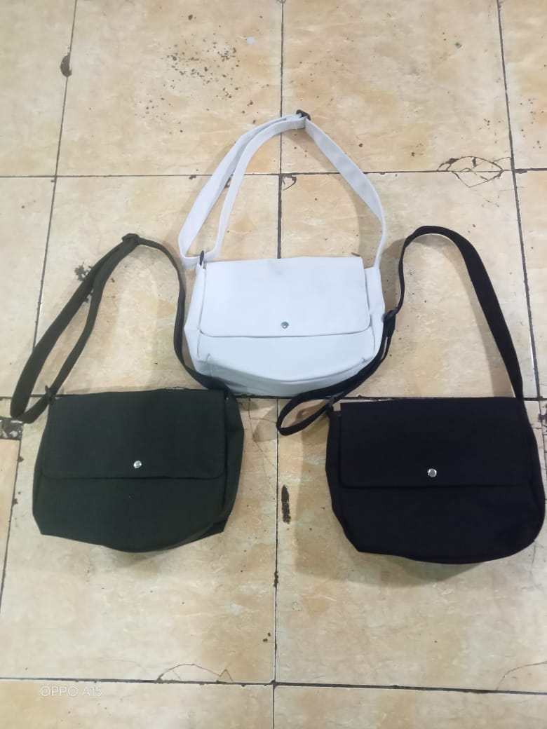 Tas Slengkang Kanvas Unisex Tali Tebal Kuat - foto 5 dari 10